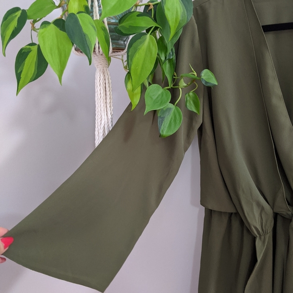 TOPSHOP Olive Green Tie Front Mini Dress - Picture 7 of 9